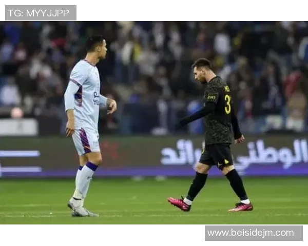 足球球星最新动态：梅西加盟美国大联盟 曼联与C罗复合传闻引关注